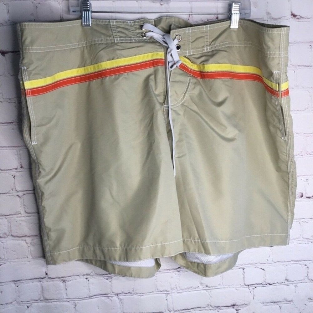 Old Navy Beige Pockets Lined Drawstring Beach Shorts Swim Trunks Men XXL Vietnam